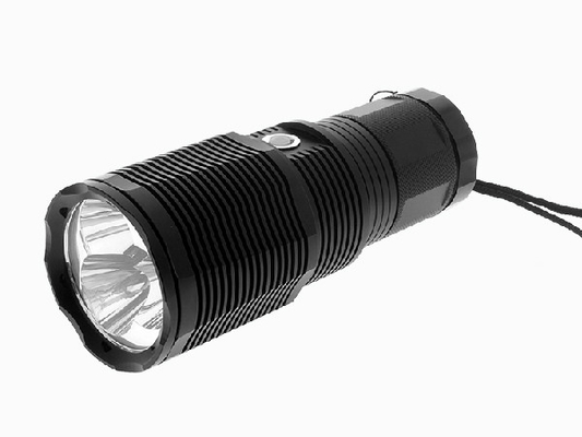 4x18650 8800mAh των ακραίων υψηλών φωτεινών οδηγήσεων XHP50x3 6000 αντίστασης ύδατος IP67 μονάδες λούμεν φακών των επανακαταλογηστέων οδηγήσεων